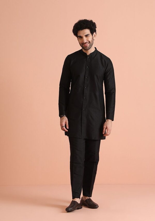 Black Solid Cotton Blend Kurta Set - Image 2